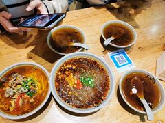 -默记孙抄手(经开万达店)