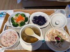 -臻儿屿月子会所(茶山店)