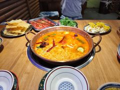 -洱火云南酸菜牛肉火锅(石景山当代商城店)