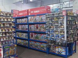 -逝水玩具折扣店