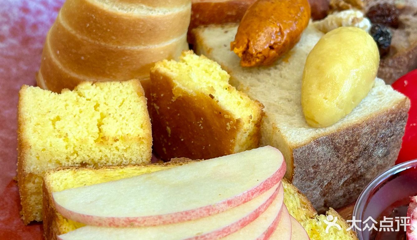 终于在南京吃上了面包拼盘！
