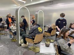 -Tloml salon