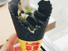 大圆筒奥利奥抹茶酱风味-麦当劳(莒县服务区店)