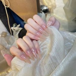 -猪猪女孩日式美睫美甲