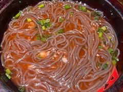 -帅巴人舅母子腊蹄民俗村