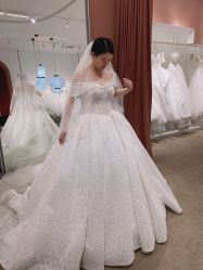 -派丽莫Pellimo原创设计婚纱品牌