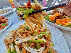 -丹水桥地锅鱼·翘嘴鲌·地方特色全鱼宴(丹江口大坝店)