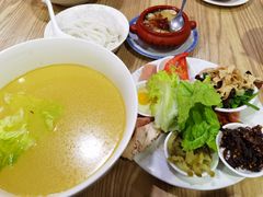 -德致祥云南过桥米线(云天小苑店)
