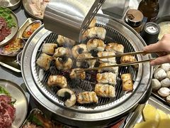 -围炉肉舍•炭烤活鳗•丹东海鲜烤肉(步行街店)