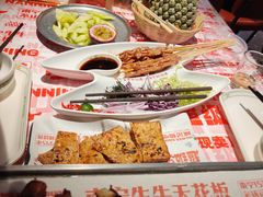 -威记烧嘢·南宁烧烤·超级生牛(绿地店)