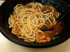 -鑫花溪牛肉米粉(凤凰街创始总店)