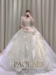 -南京宝娜嫁衣婚纱礼服馆(中央路店)