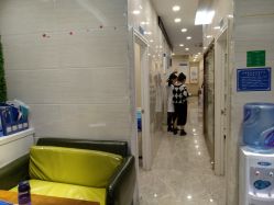 -痘院士专业祛痘皮肤管理