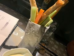 -穹六人间 people 6(岳阳路店)