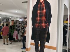 -优衣库(石家庄裕华万达广场店)