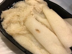 -鲜入围煮花胶鸡海鲜火锅