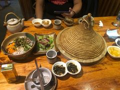 -滇香肴·云南菜蒸汽石锅鱼(云南北路店)