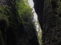 -龙水峡地缝景区
