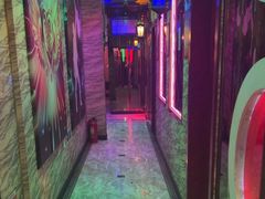 -路边边.炒菜烧烤.音乐餐厅(良乡长虹店)