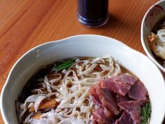 牛肉菌菇双拼面-邵顺兴锅盖面(金山宝地店)