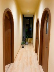 -小颜秘家·韩国整骨