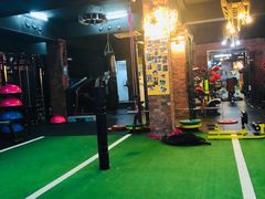 -GYMPLUS私教健身会馆(大悦城店)