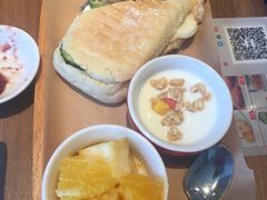 -必胜客(欧亚卖场店)