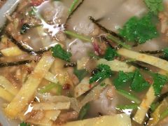 鲜肉小馄饨配蒸蛋-永和大王(共和新路店)