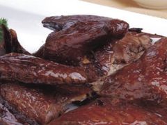 香酥乳鸽-葡萄集|滋味新疆菜·精酿酒馆(瑞豪酒店)