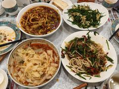 -汗腾格里·风味餐厅(新疆驻京办店)