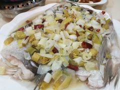 剁椒鱼头-天利思(邓尉店)