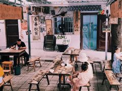 -刘二姐肥肠米粉(总店)