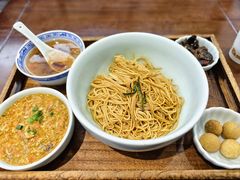 -蟹上黄·蟹黄面·江南糖水(人民广场店)