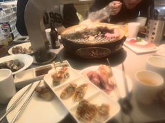-山焱·炭火自助烤肉(周浦万达店)