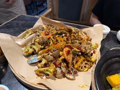 -南海底小海鲜·湘菜(鲁巷吴家湾店)