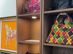 -小飞侠奢侈品回收 寄卖 养护(宝山宝龙广场店)