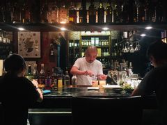 -DM Distiller & Mixologist Whisky Cocktail Bar