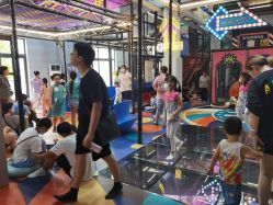 -动力星球家庭亲子游乐中心