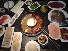 -怡品川宇火锅(宝立方店)