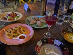 -SISTERS BAR RESTAURANT川意酒馆(嘉善老市H楼店)