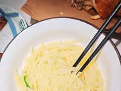 -费大厨辣椒炒肉(高铁吾悦广场店)