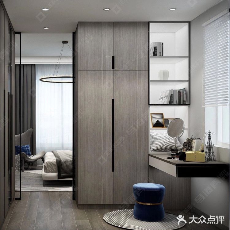 一、主卧 1、主卧灯应用双控开关,这样大冬天的就不