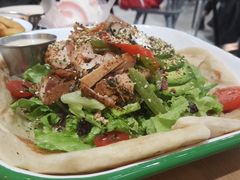 照烧鸡肉配牛油果拉法沙拉-HELLO 27 意面·沙拉·帕尼尼