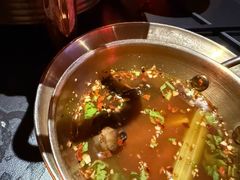 -何师烧烤Pro ·江湖川菜·小龙虾·精酿(太古里旗舰店)
