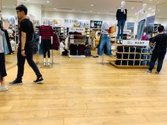 -优衣库(东莞汇一城店)