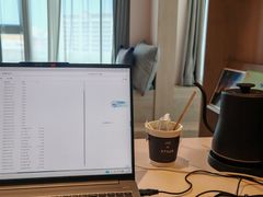 -上海虹桥中心爱琴海亚朵S酒店