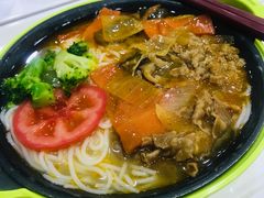 金汤肥牛砂锅米线-五芳齋粽子点心(浦北路店)