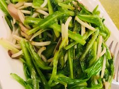 青龙菜清炒-新加坡海鲜共和(名胜世界圣淘沙海滨坊)