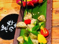 秋葵火龙果沙拉-黑牛の店·和牛烧肉(合生汇店)