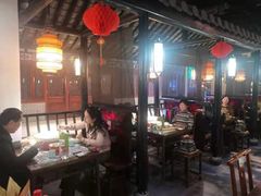 大堂-卢大鲜鱼头捞饭(美利广场店)